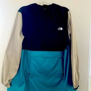 Women’s XL North Face Windbreaker Pullover Jacket